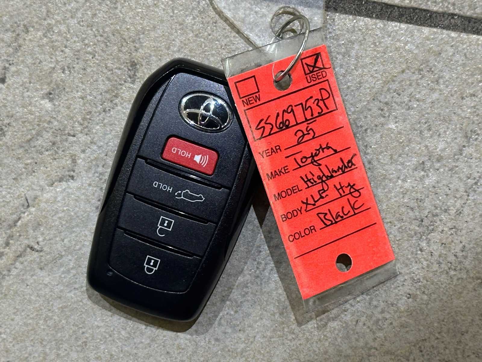 2025 Toyota Highlander Hybrid XLE