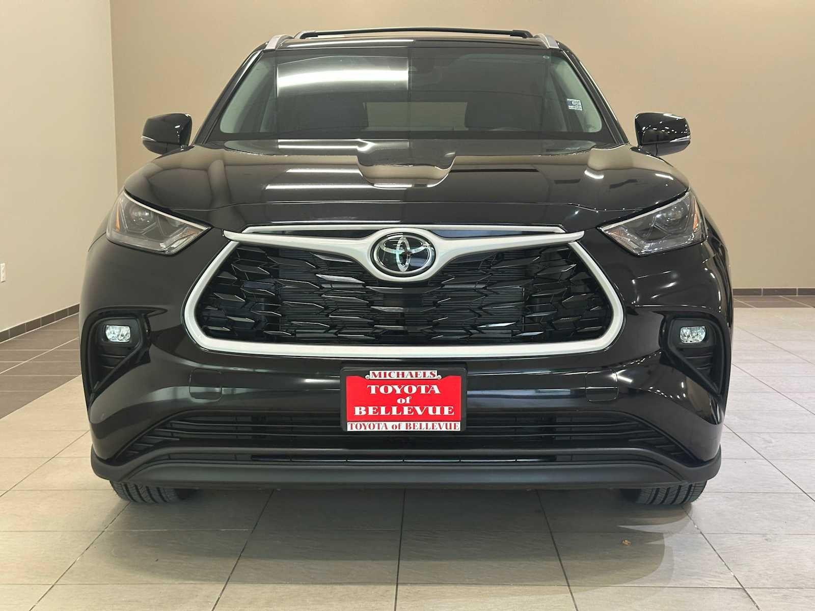 2025 Toyota Highlander Hybrid XLE