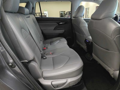 2023 Toyota Highlander Hybrid XLE
