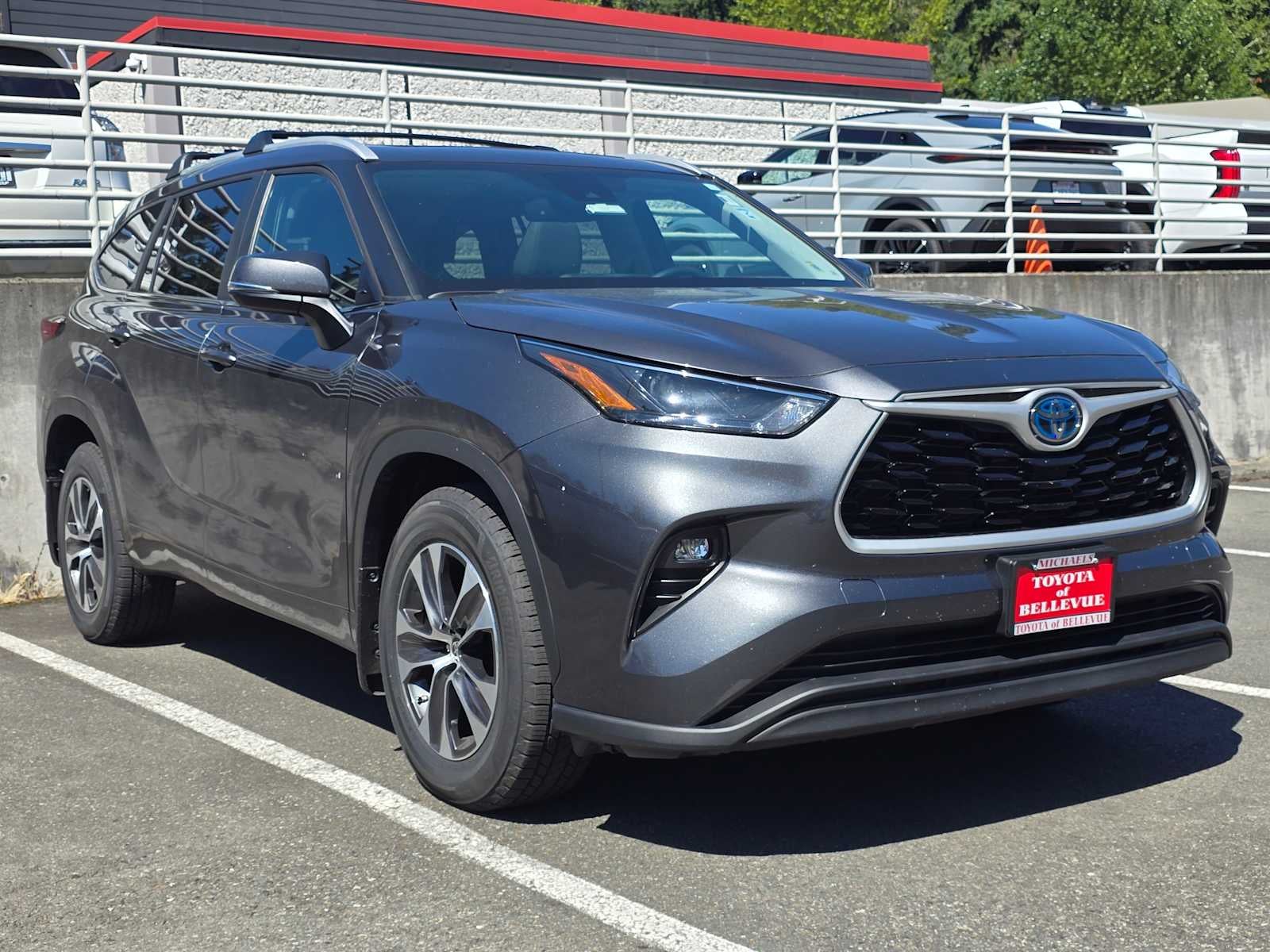 2023 Toyota Highlander Hybrid XLE