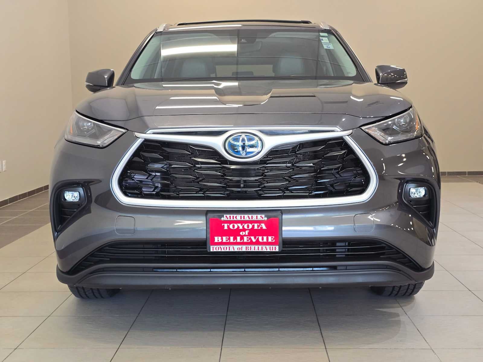 2023 Toyota Highlander Hybrid XLE
