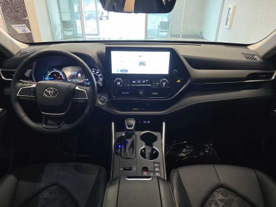 2025 Toyota Highlander Hybrid XLE Nightshade