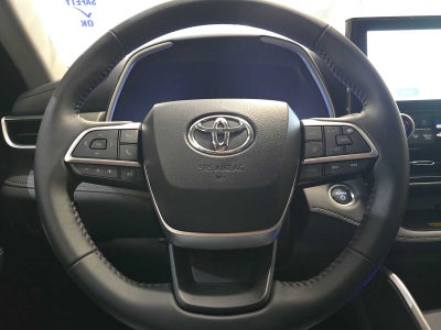 2025 Toyota Highlander Hybrid XLE Nightshade