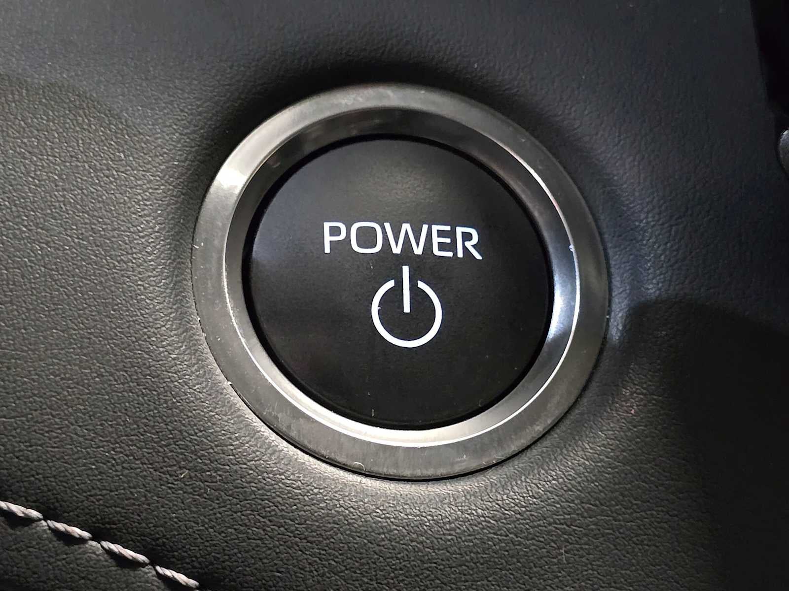 2025 Toyota Highlander Hybrid XLE Nightshade