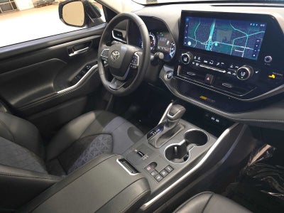 2025 Toyota Highlander Hybrid XLE Nightshade