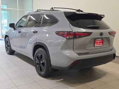 2025 Toyota Highlander Hybrid XLE Nightshade
