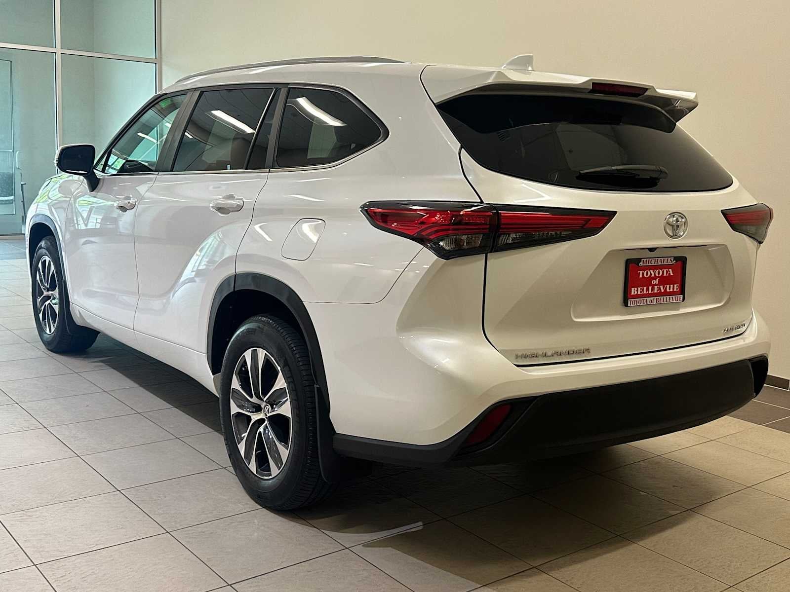 2023 Toyota Highlander XLE