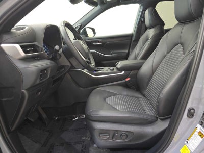 2025 Toyota Highlander XSE