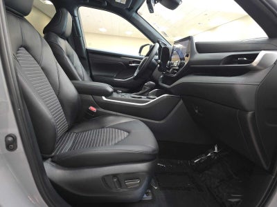 2025 Toyota Highlander XSE