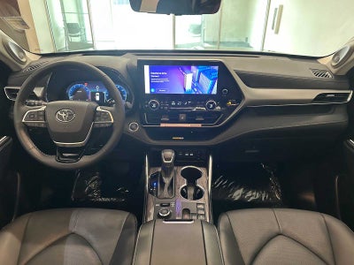 2025 Toyota Highlander Platinum