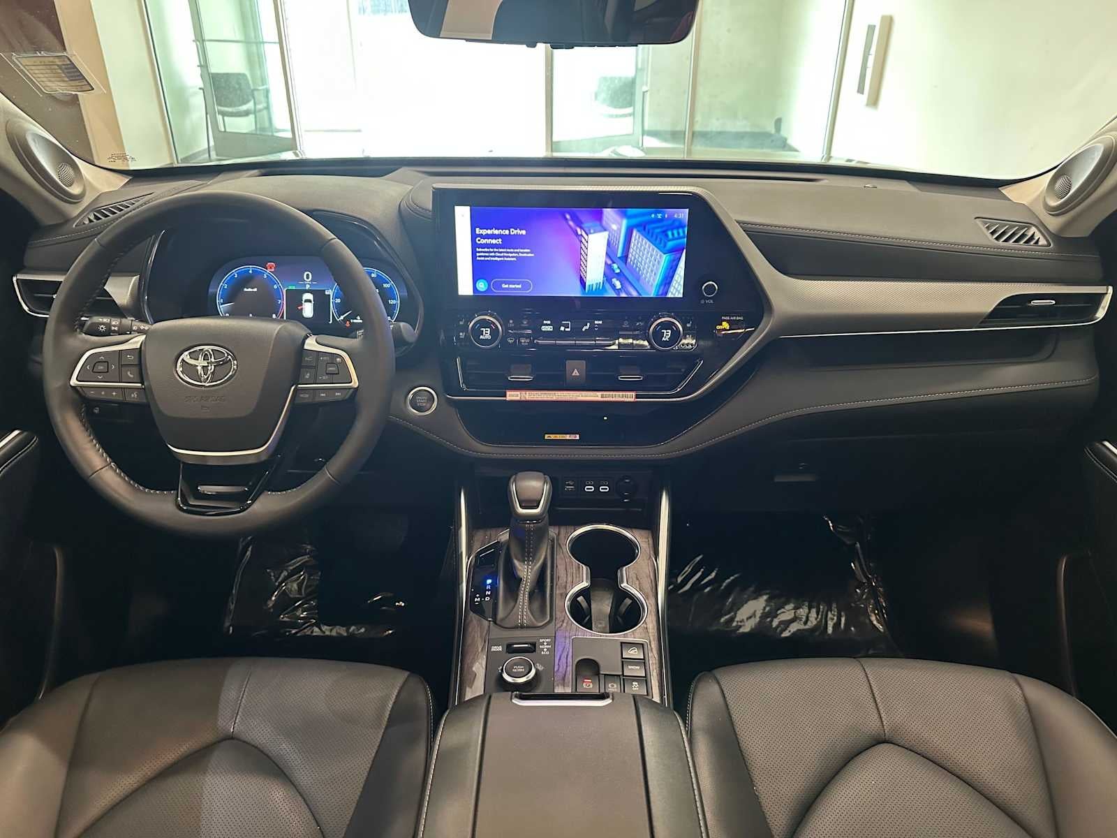 2025 Toyota Highlander Platinum