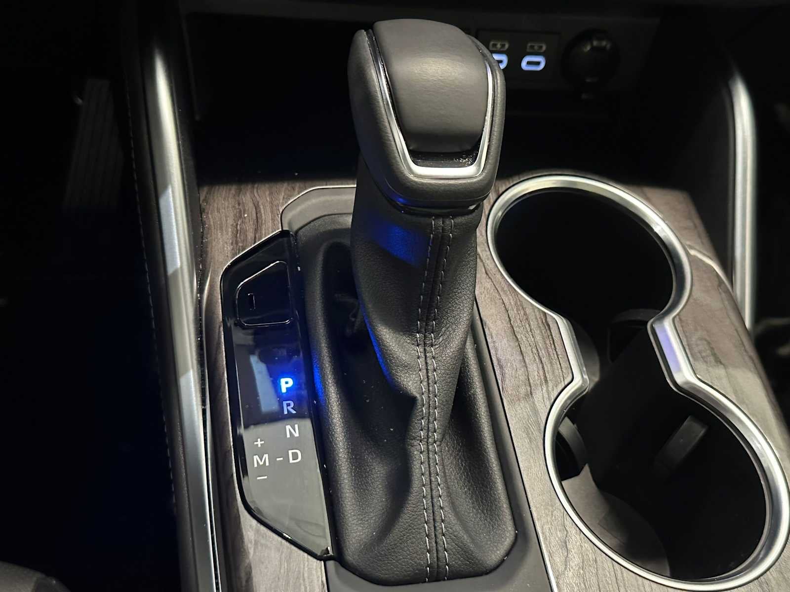 2025 Toyota Highlander Platinum
