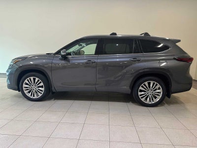 2025 Toyota Highlander Platinum