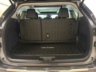2025 Toyota Highlander Platinum