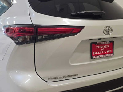 2023 Toyota Highlander XSE