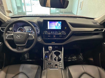 2025 Toyota Highlander XLE