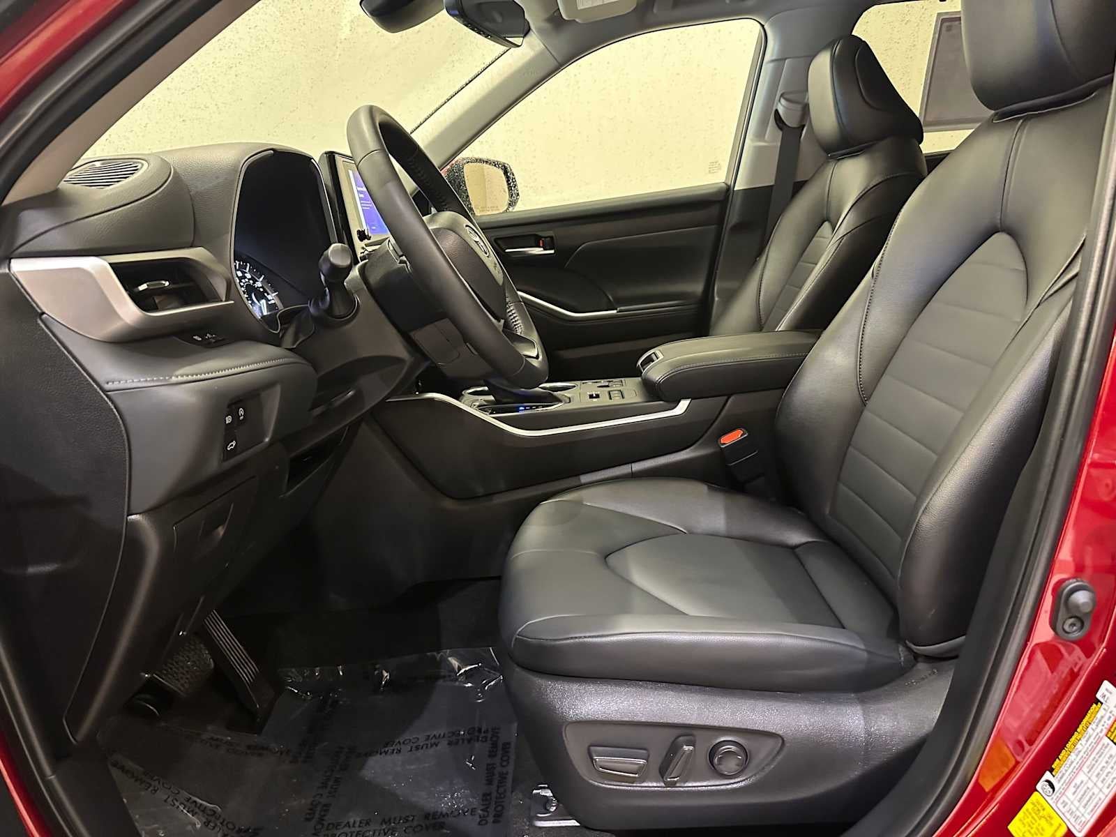 2025 Toyota Highlander XLE