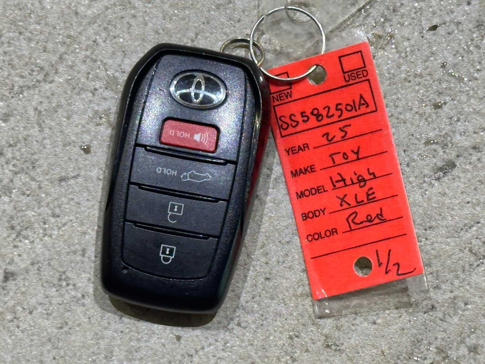 2025 Toyota Highlander XLE