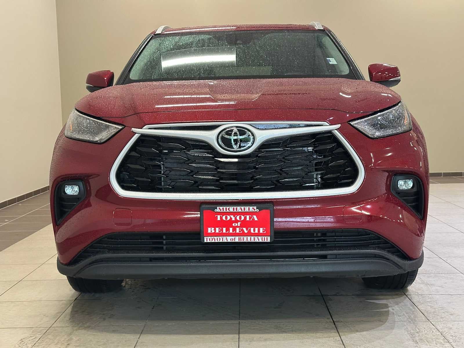 2025 Toyota Highlander XLE