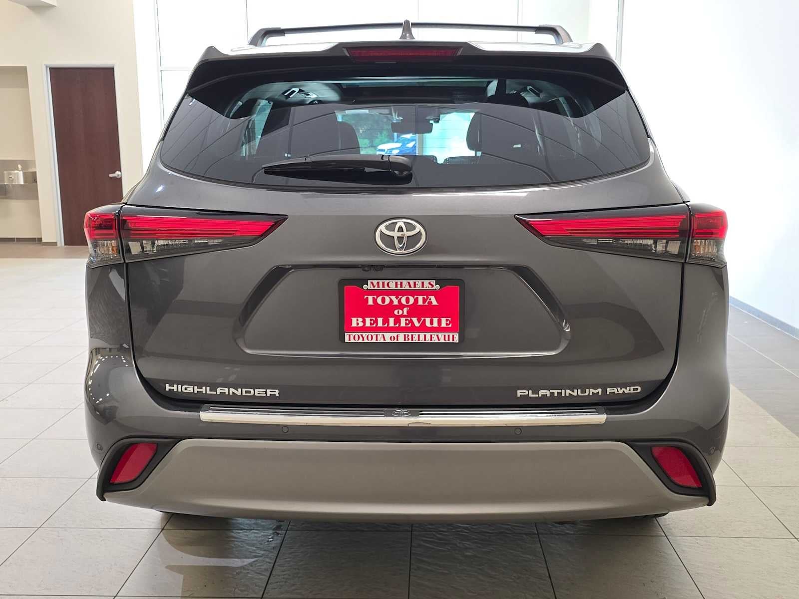 2023 Toyota Highlander Platinum