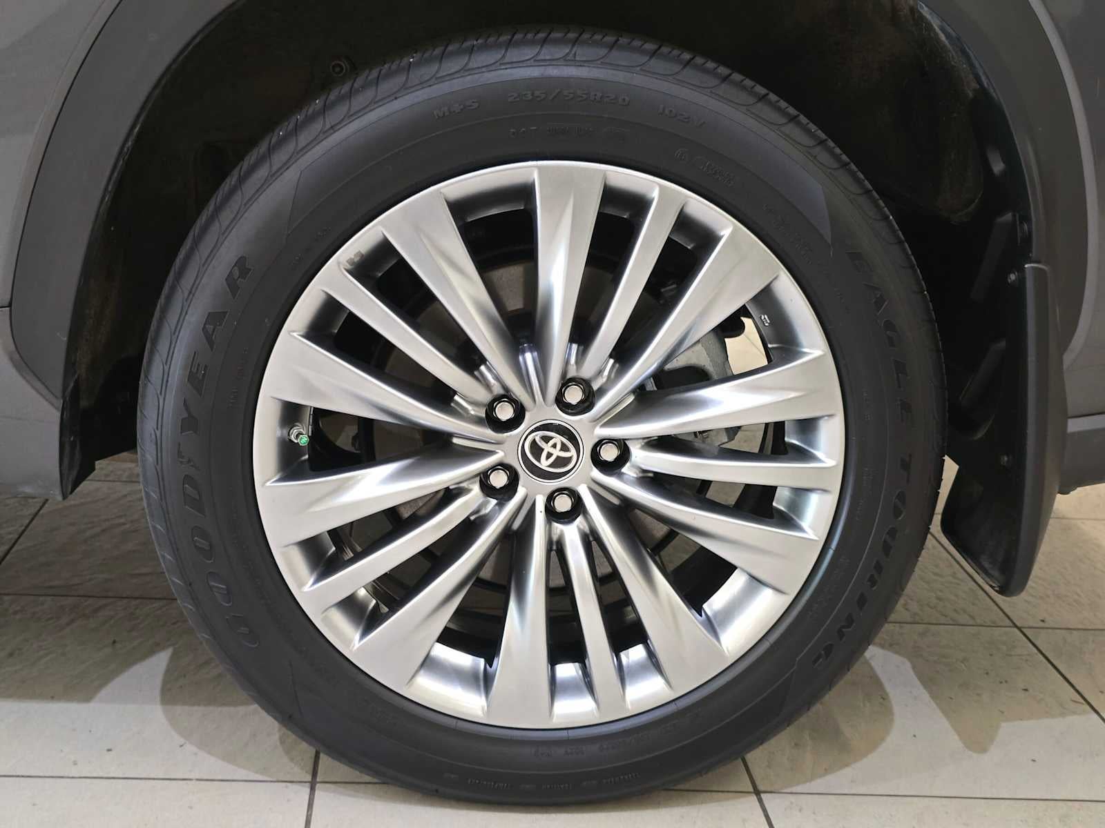 2023 Toyota Highlander Platinum