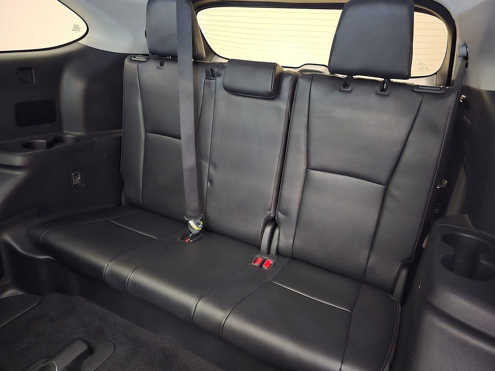 2025 Toyota Highlander Platinum
