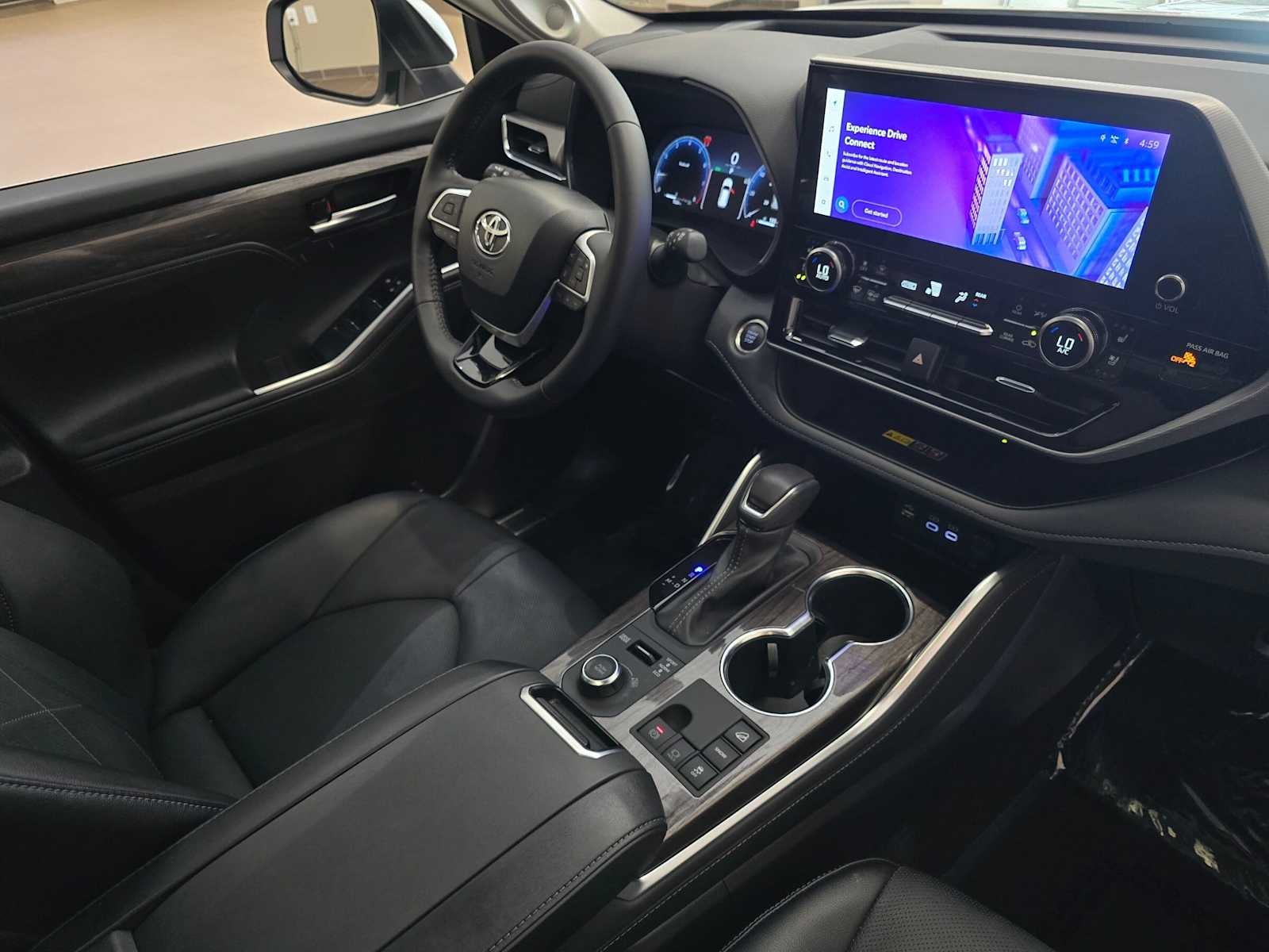 2025 Toyota Highlander Platinum