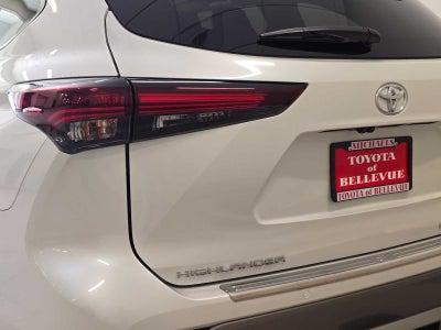 2025 Toyota Highlander Platinum