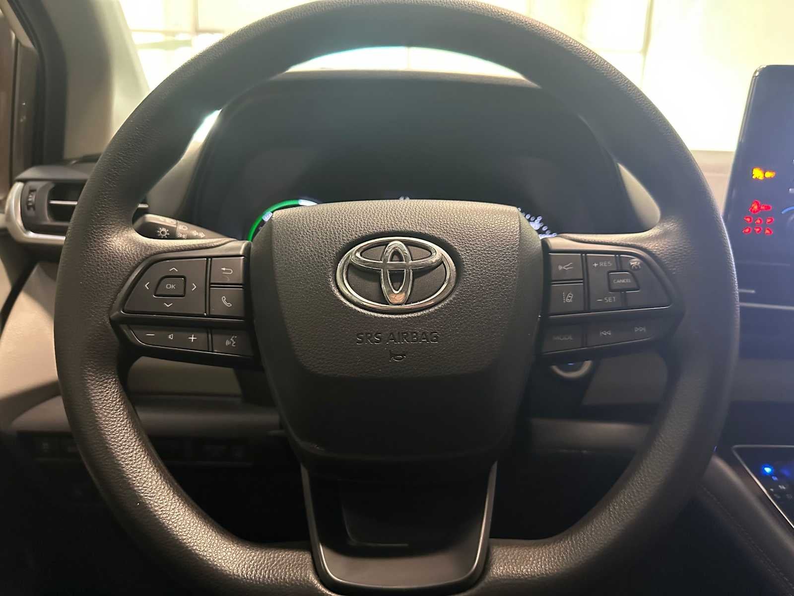 2022 Toyota Sienna LE