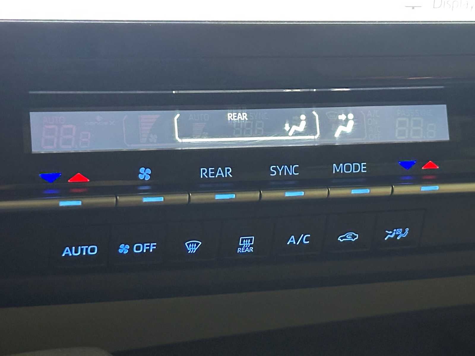 2022 Toyota Sienna LE