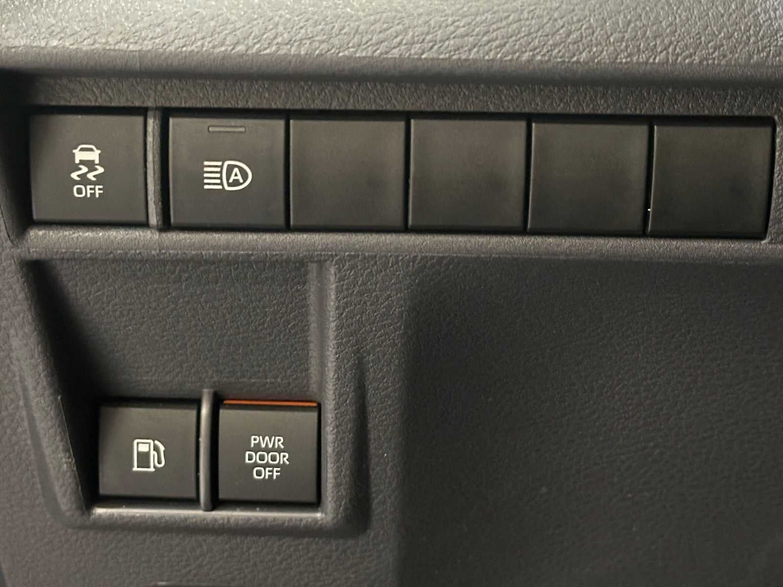 2022 Toyota Sienna LE