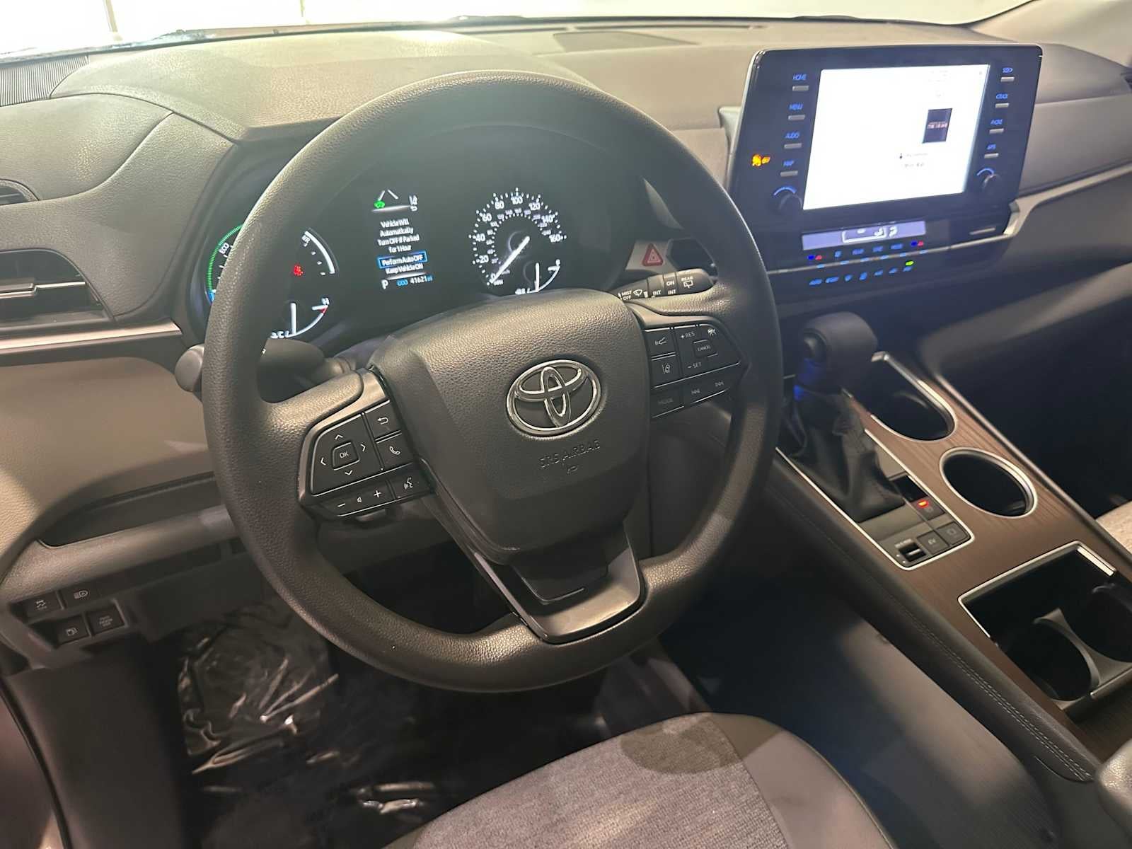 2022 Toyota Sienna LE