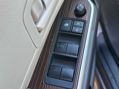 2022 Toyota Sienna LE