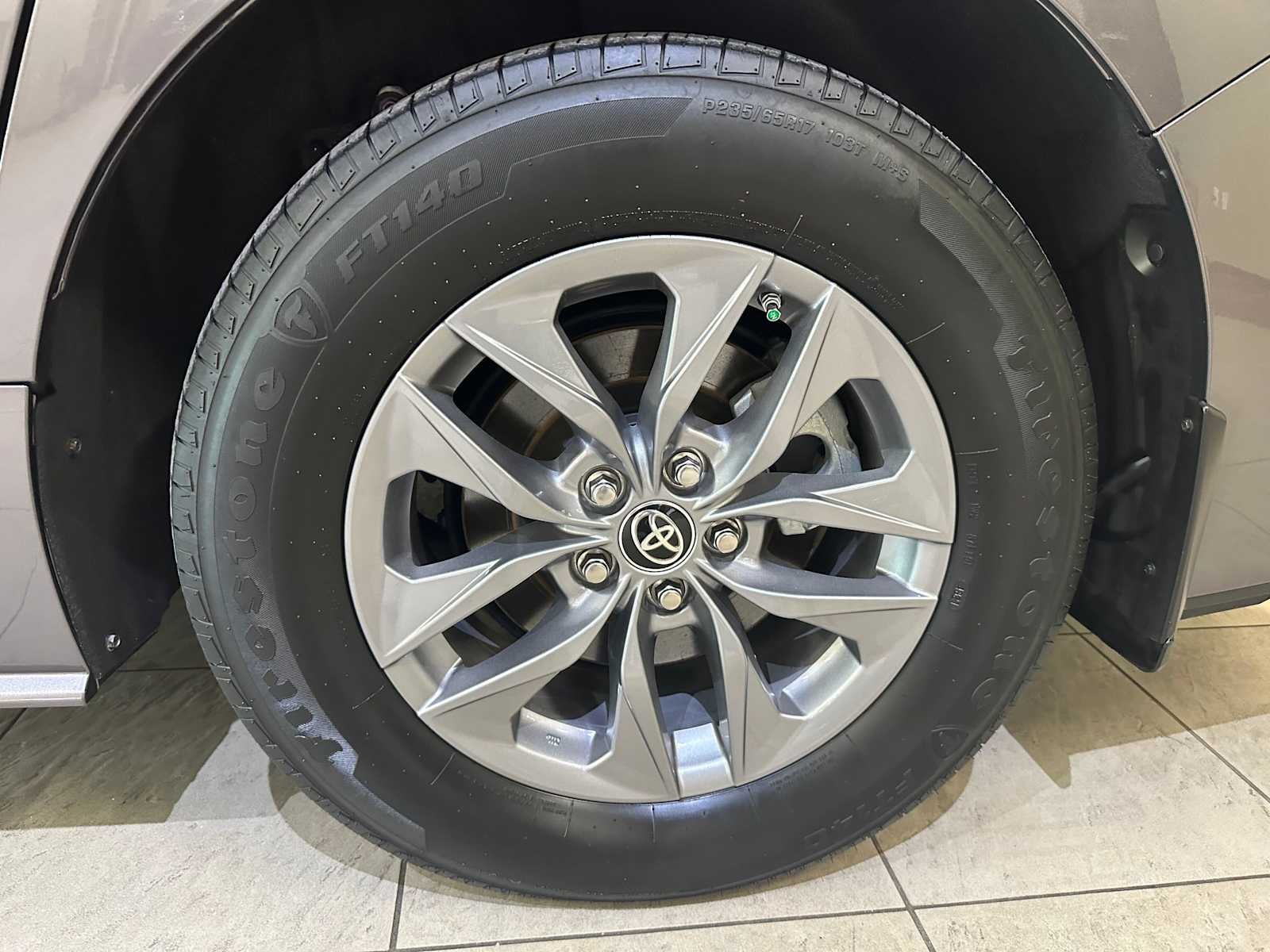 2022 Toyota Sienna LE