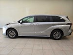 2025 Toyota Sienna LE