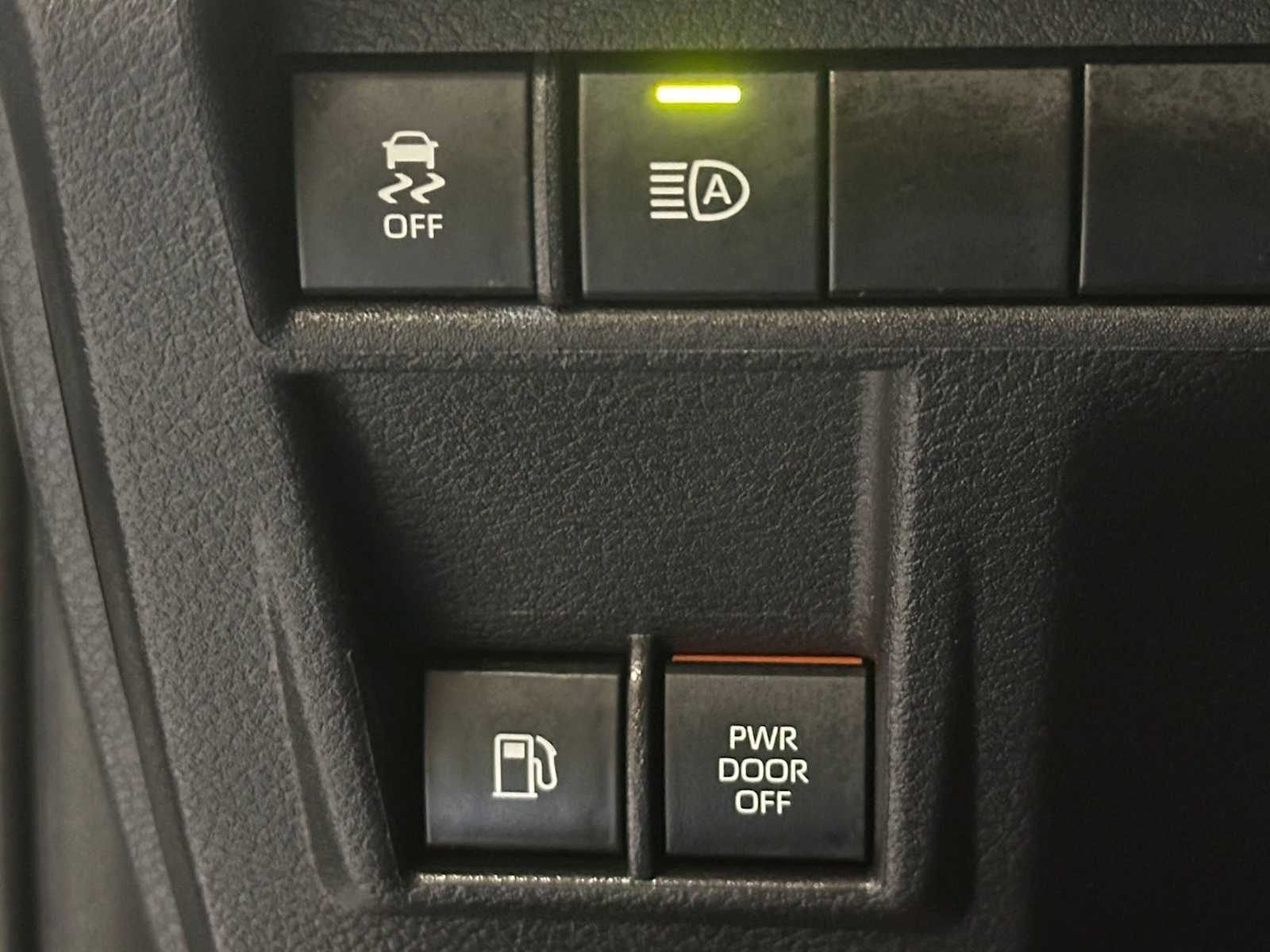 2025 Toyota Sienna LE