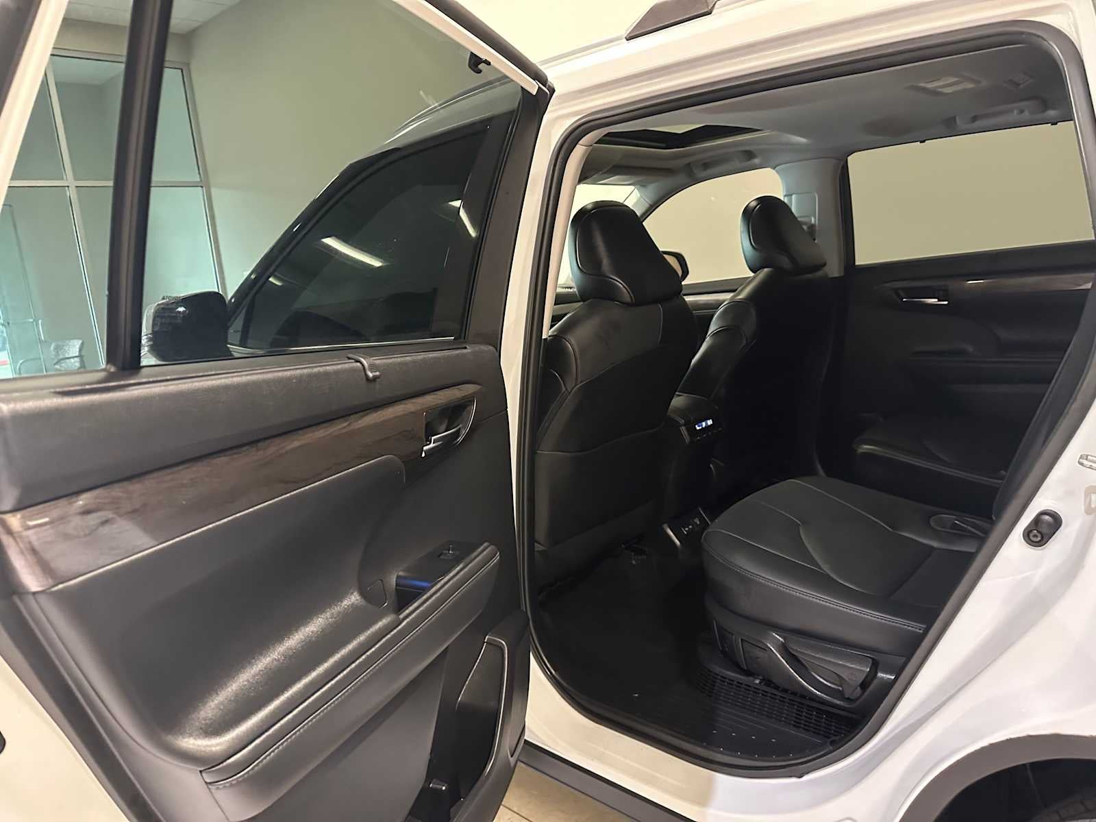 2022 Toyota Highlander Hybrid Limited