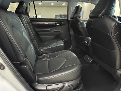 2022 Toyota Highlander Hybrid Limited
