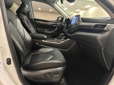 2022 Toyota Highlander Hybrid Limited
