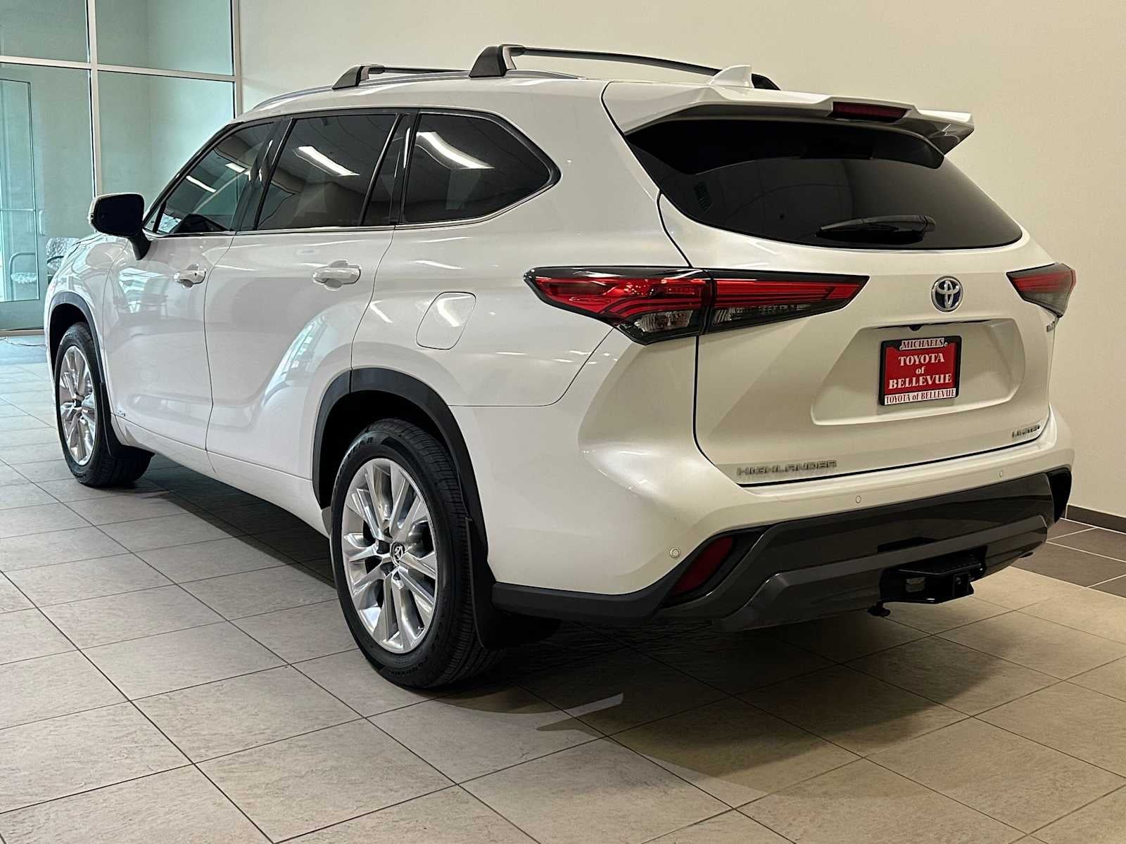 2022 Toyota Highlander Hybrid Limited