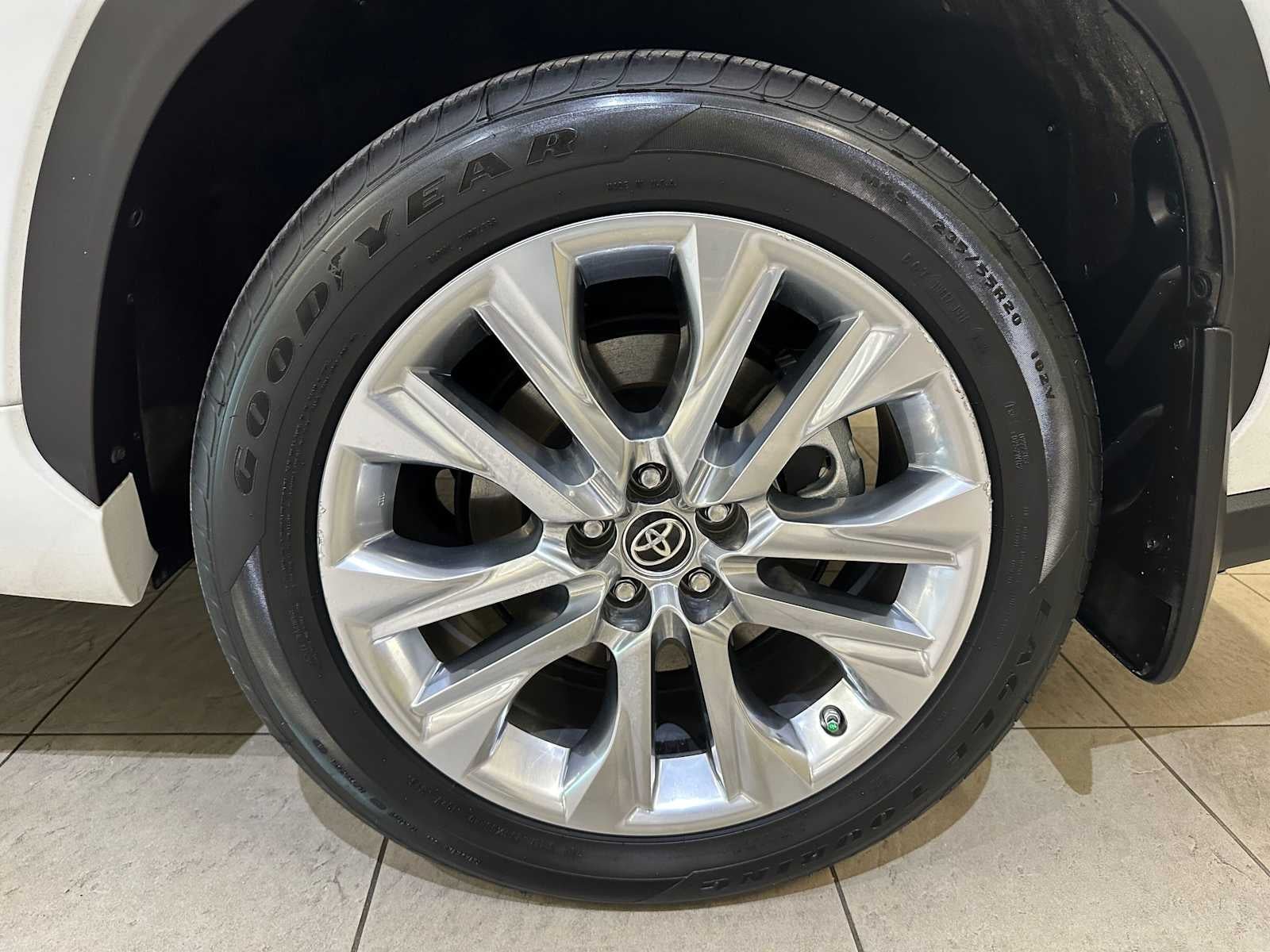 2022 Toyota Highlander Hybrid Limited