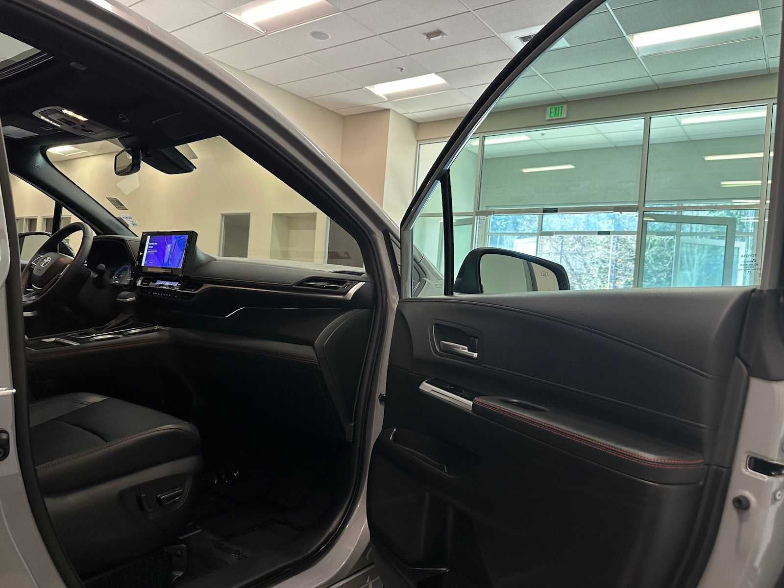 2025 Toyota Sienna XSE