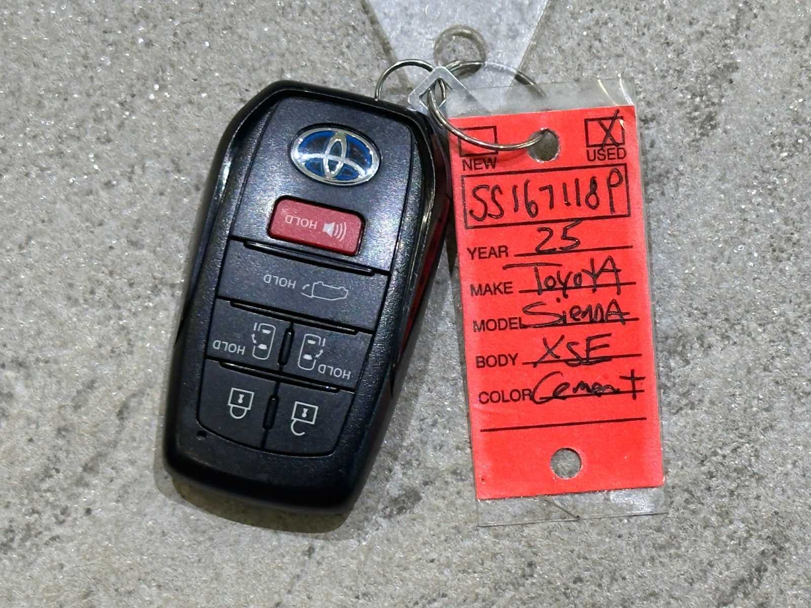 2025 Toyota Sienna XSE