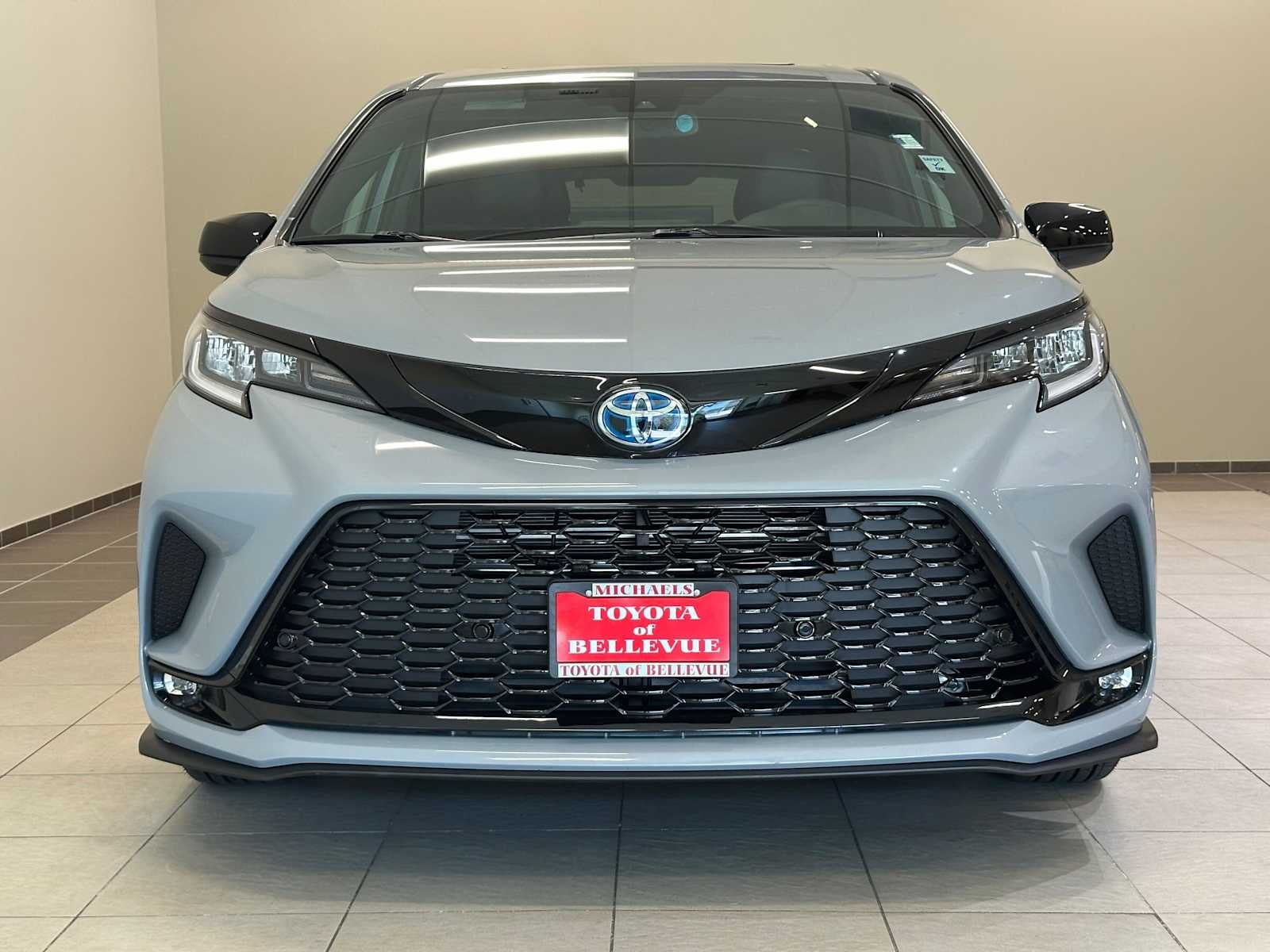 2025 Toyota Sienna XSE
