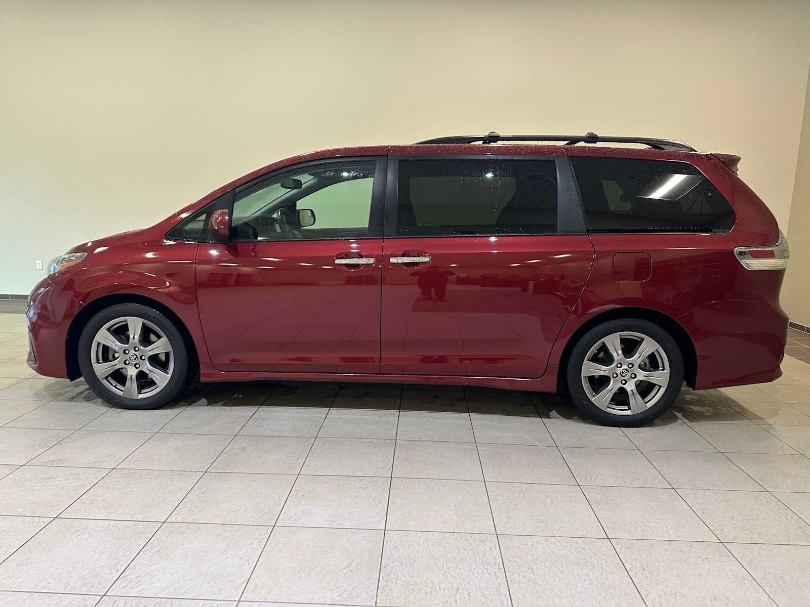 2018 Toyota Sienna SE