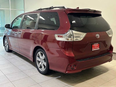 2018 Toyota Sienna SE