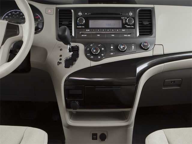 2013 Toyota Sienna XLE
