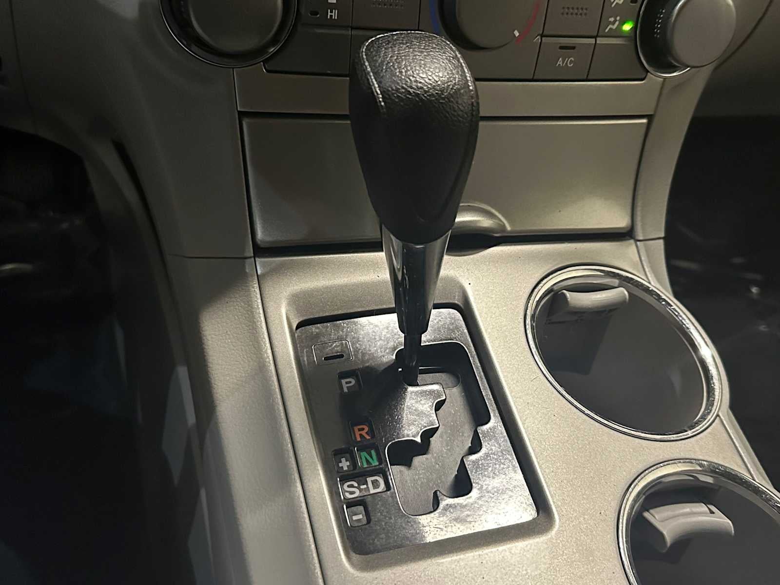 2012 Toyota Highlander FWD 4dr V6 (Natl)