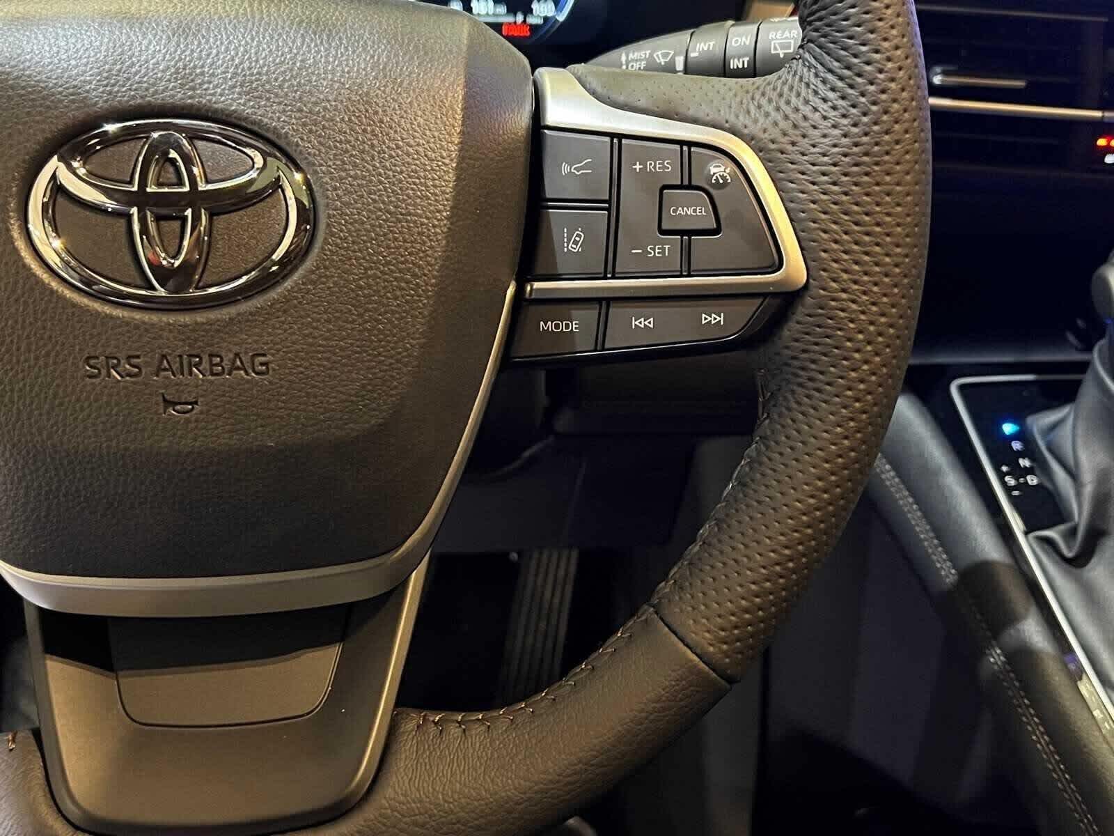 2025 Toyota Sienna Limited