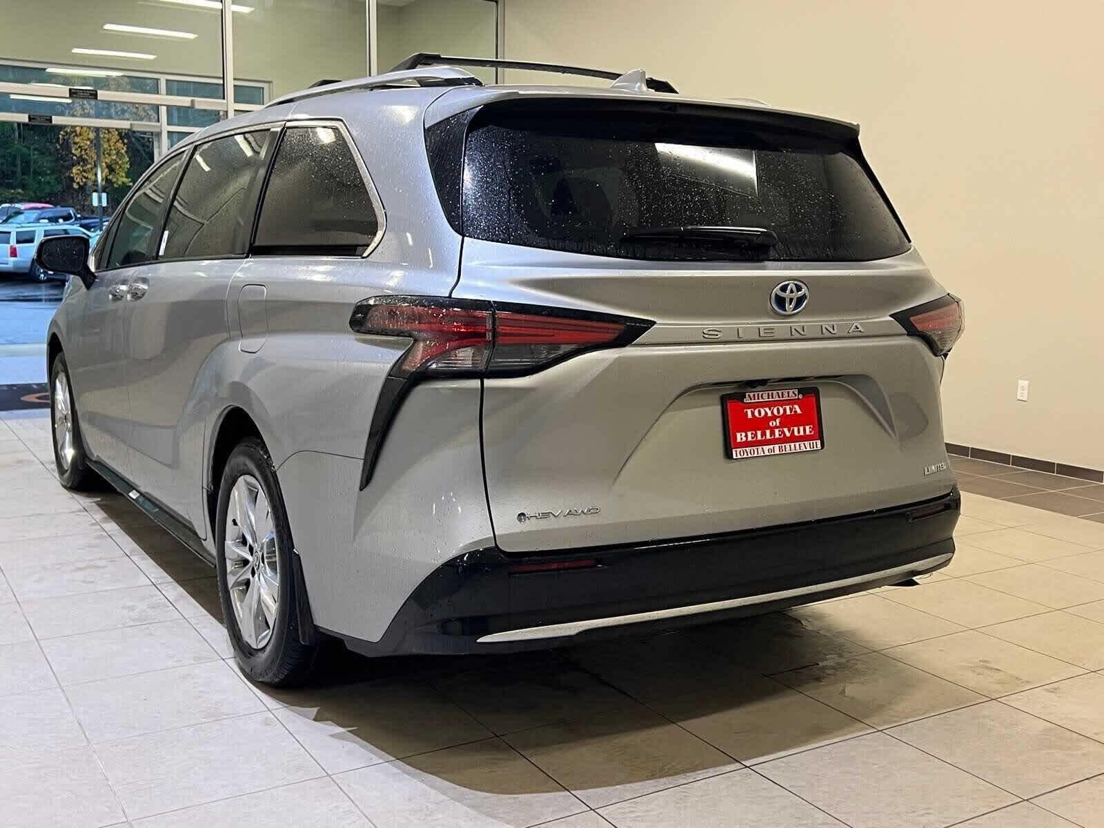 2025 Toyota Sienna Limited